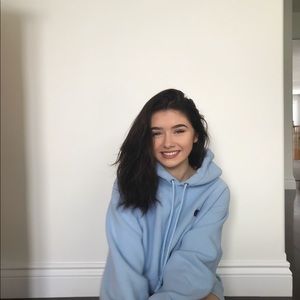 Meet your Posher, Jade